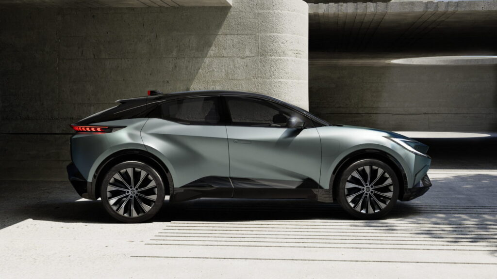  Toyota Teases Electric Crossover, Confirms March 11 Debut