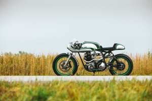 Immaculate Norton Commando 750 resto-mod by Fuller Moto.