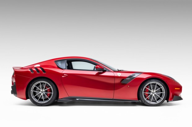 1,900-Mile 2017 Ferrari F12tdf